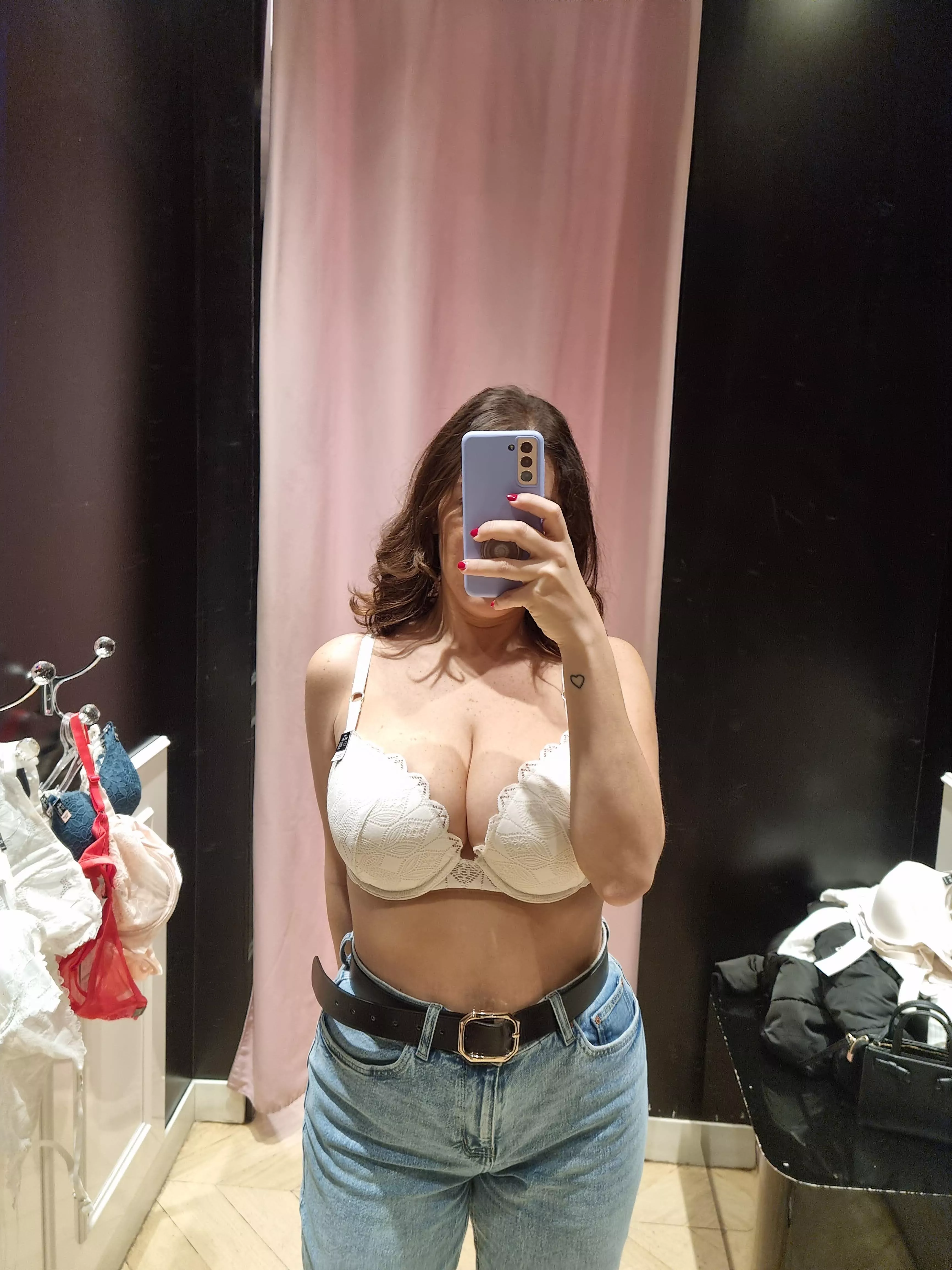Treating myself with a sexy bra for Women's Day [f]