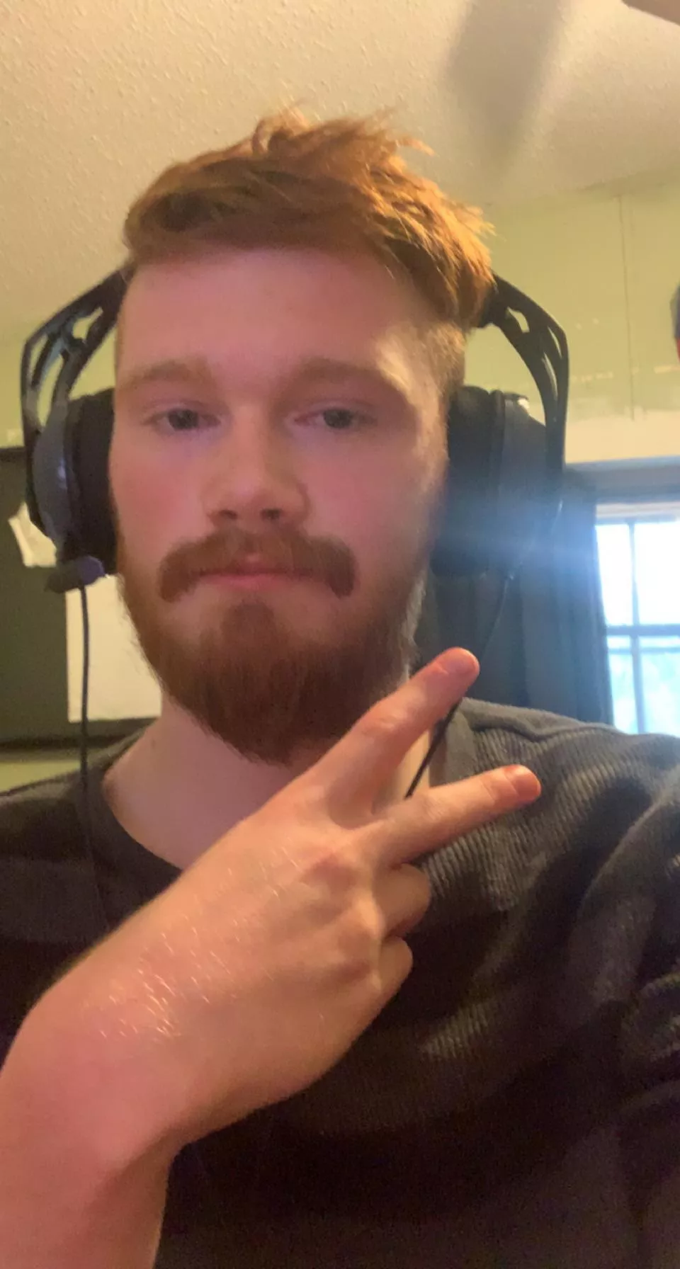 Would love someone to play Rainbow Six Siege with.