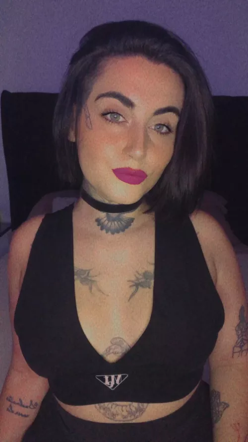 Would you let curvy goth teacher fullfil your fantasies?