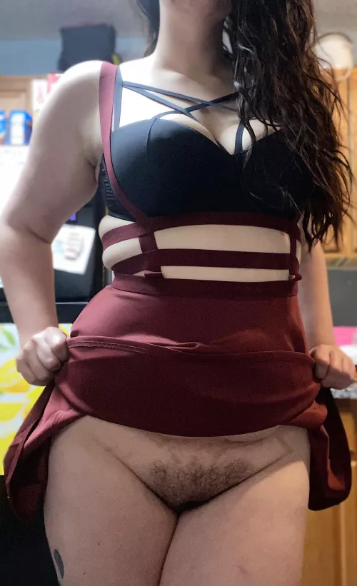 Would you let me cook you dinner with no panties on? 😇