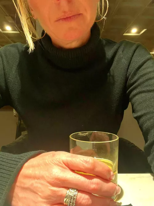 You bought me a drink and see my ring.. how do you get me to fuck you