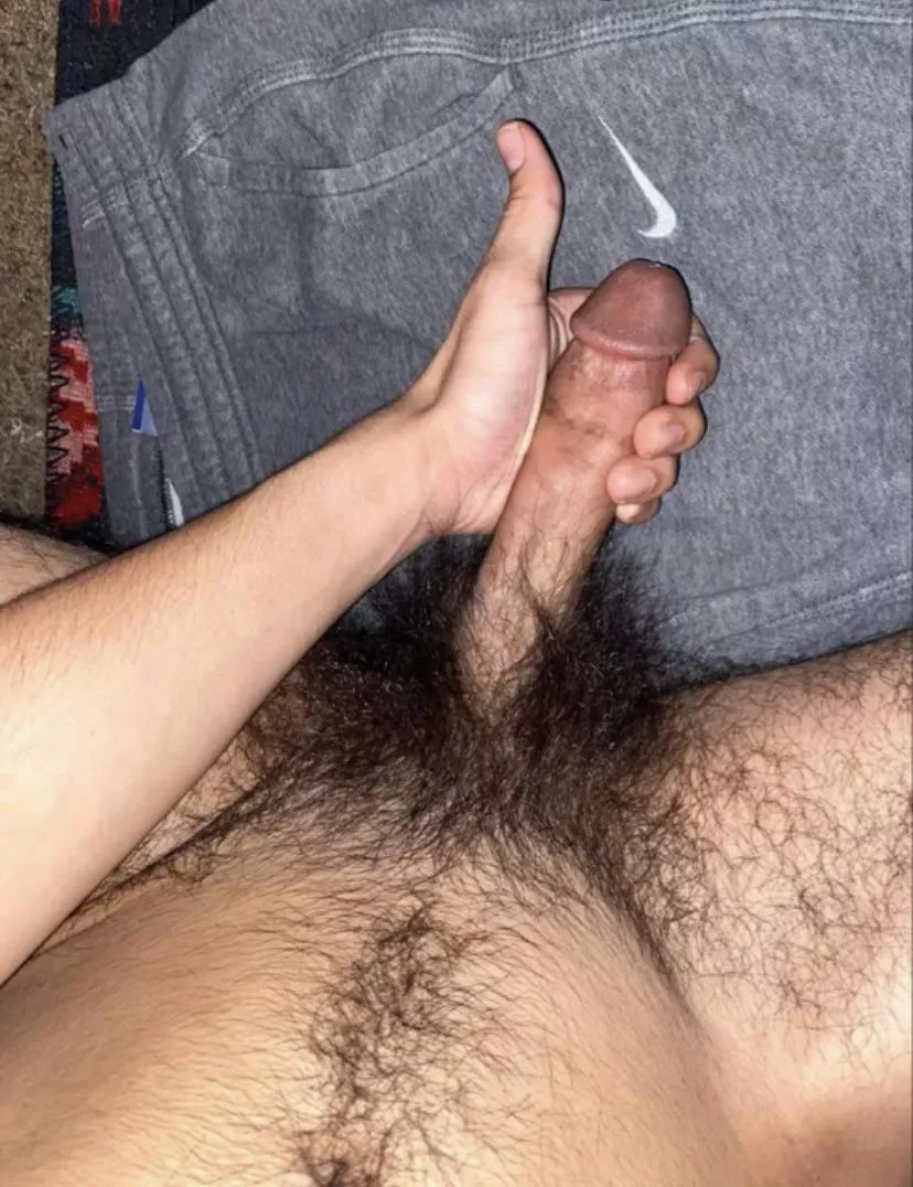 21 m hairy stoner college bator bro looking for similar dudes on snap