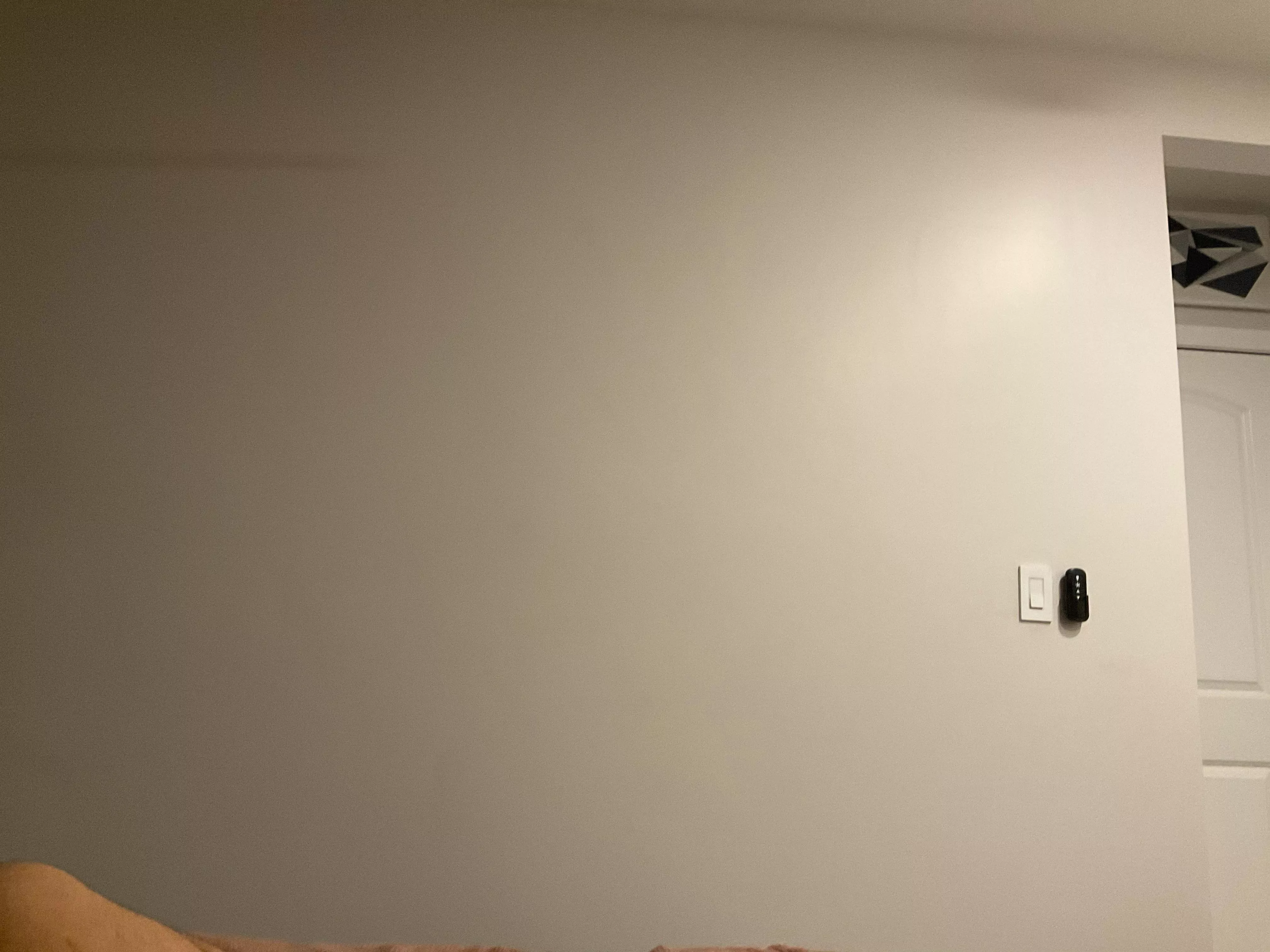 25 bro. Straight up. Bored and I’m horny af. HMU to trade. Must show face. No fems or bottoms. Amir_ishorny