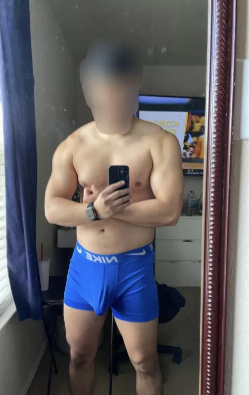 26M DMs open. Slide in the DMs and ask for the snap, might even show face