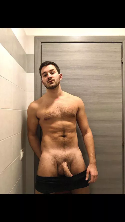 Any lovers of italian cock?!