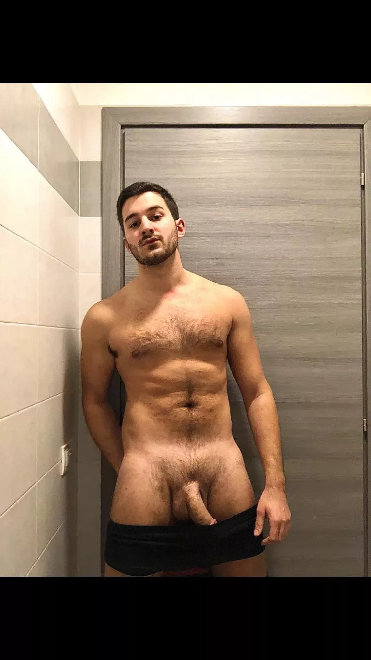 Any lovers of italian cock?!
