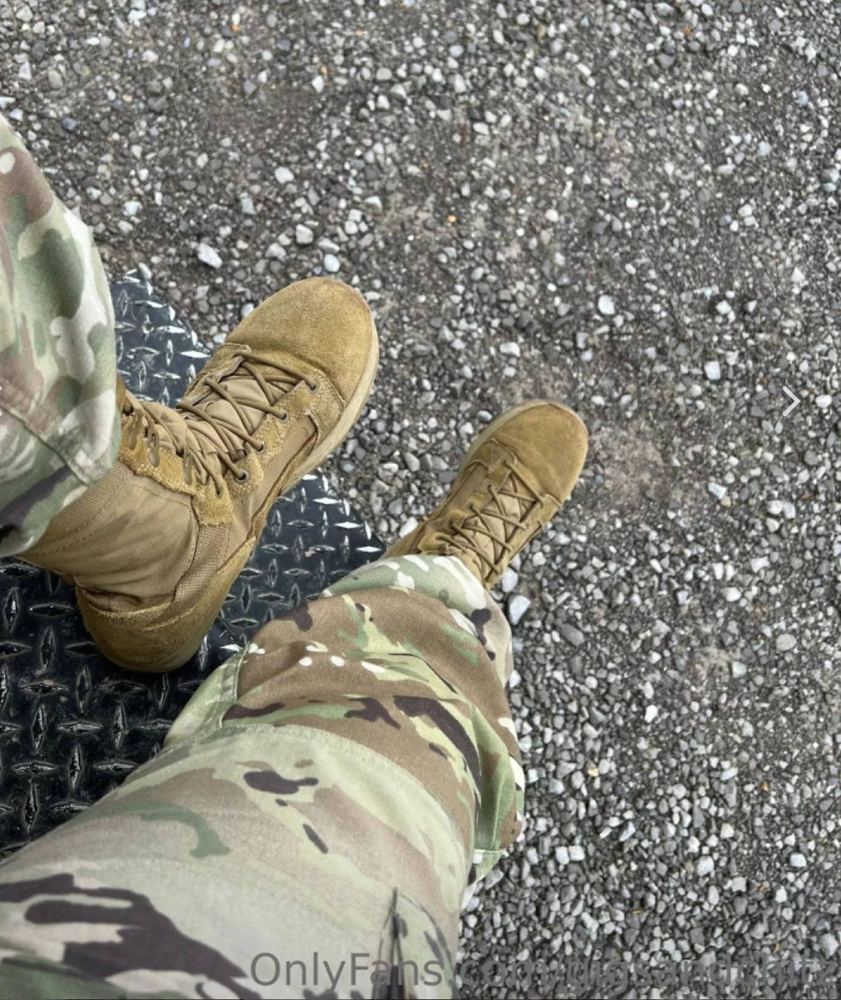 Come chat with me! It’s free 😉 https://onlyfans.com/gigsandchitz