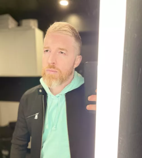 Dad 👨🏻+ Mom 👩🏻 = me 👨🏻‍🦰?