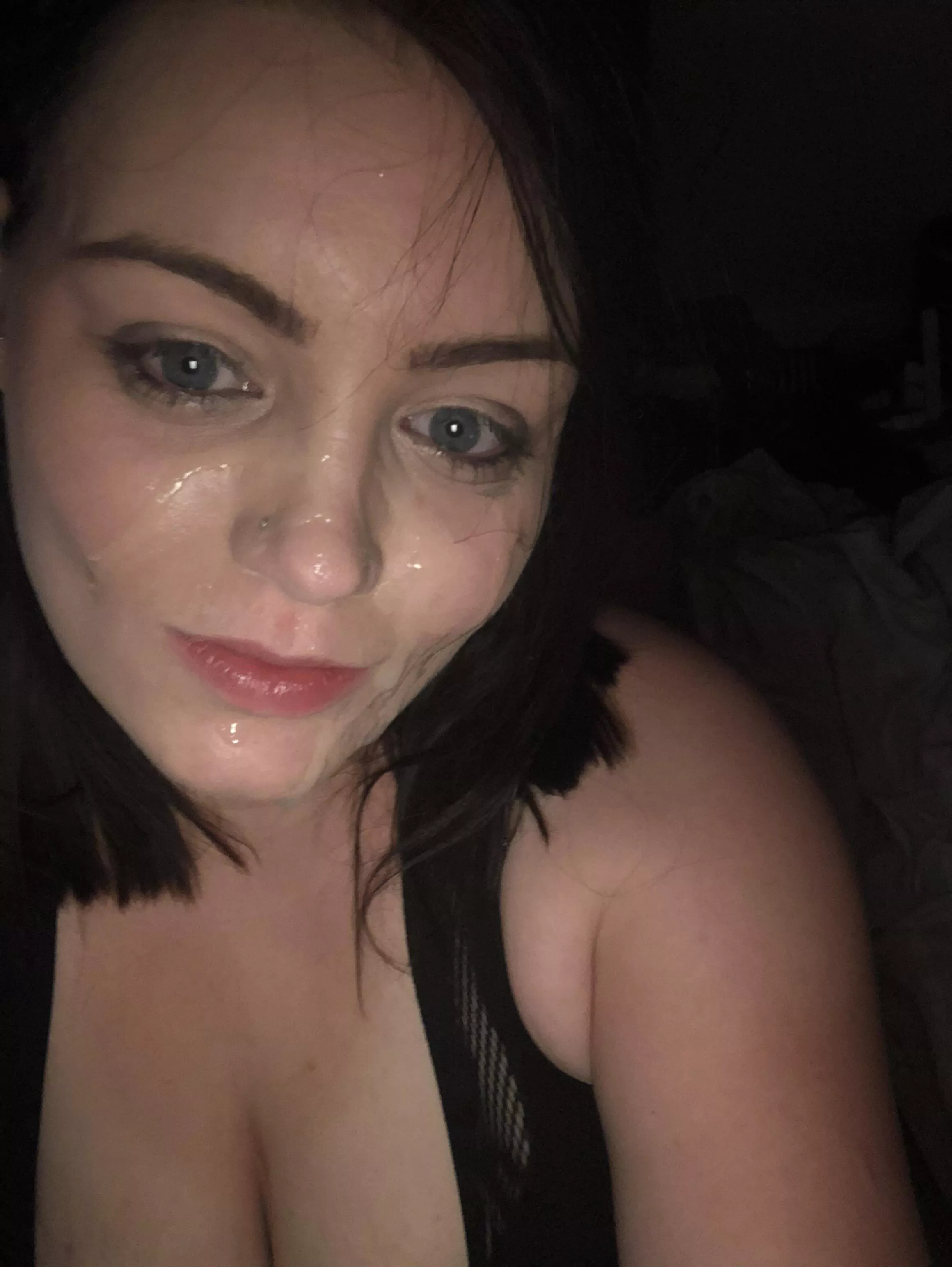 Do you think I am pretty? F26