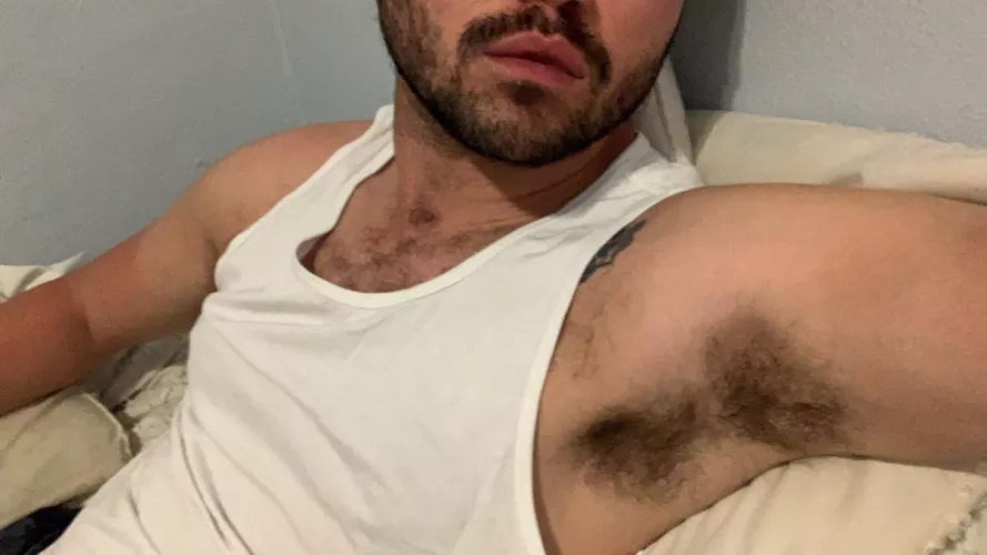 Even the smell of my own pits makes me horny.