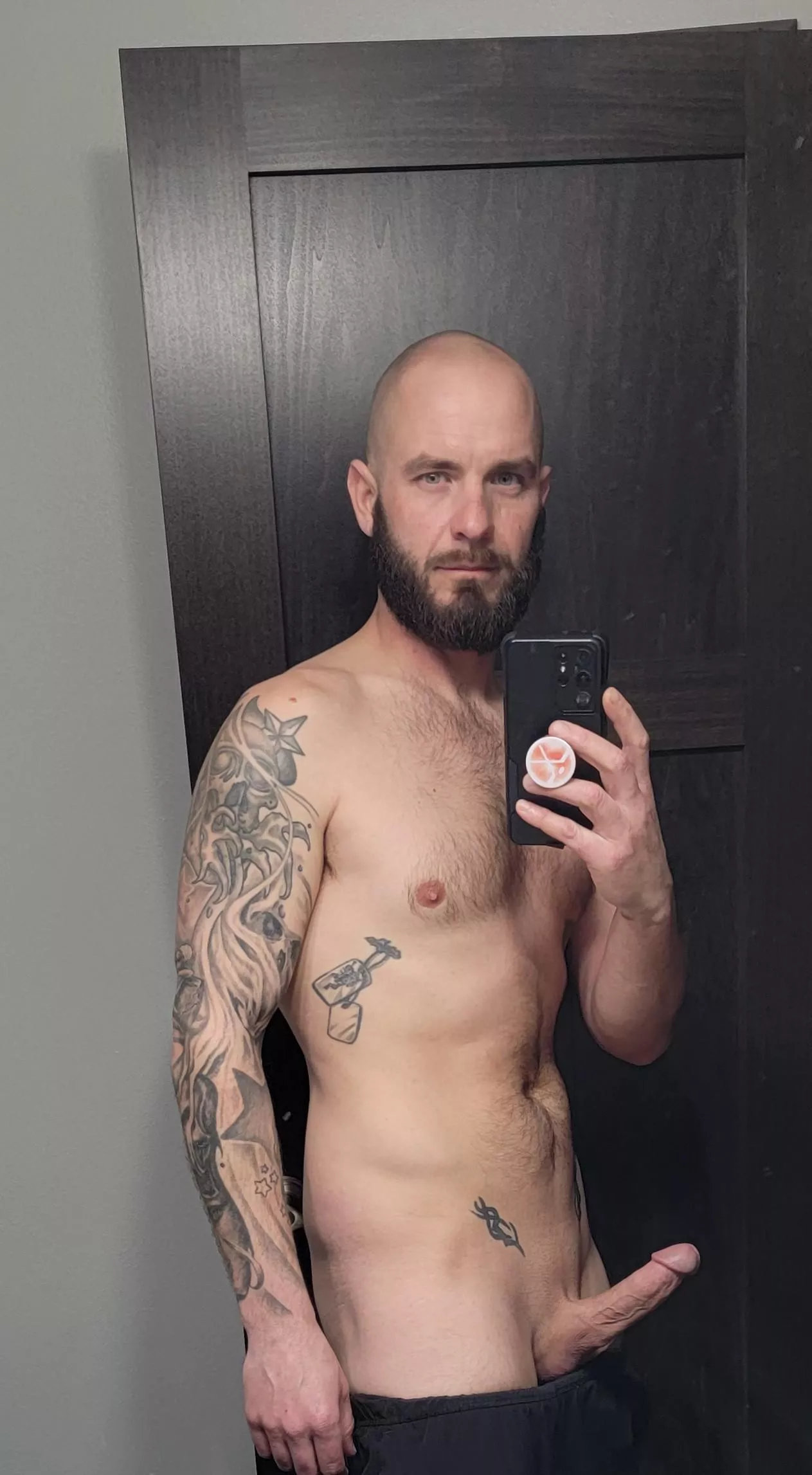 feeling horny, wanna play?