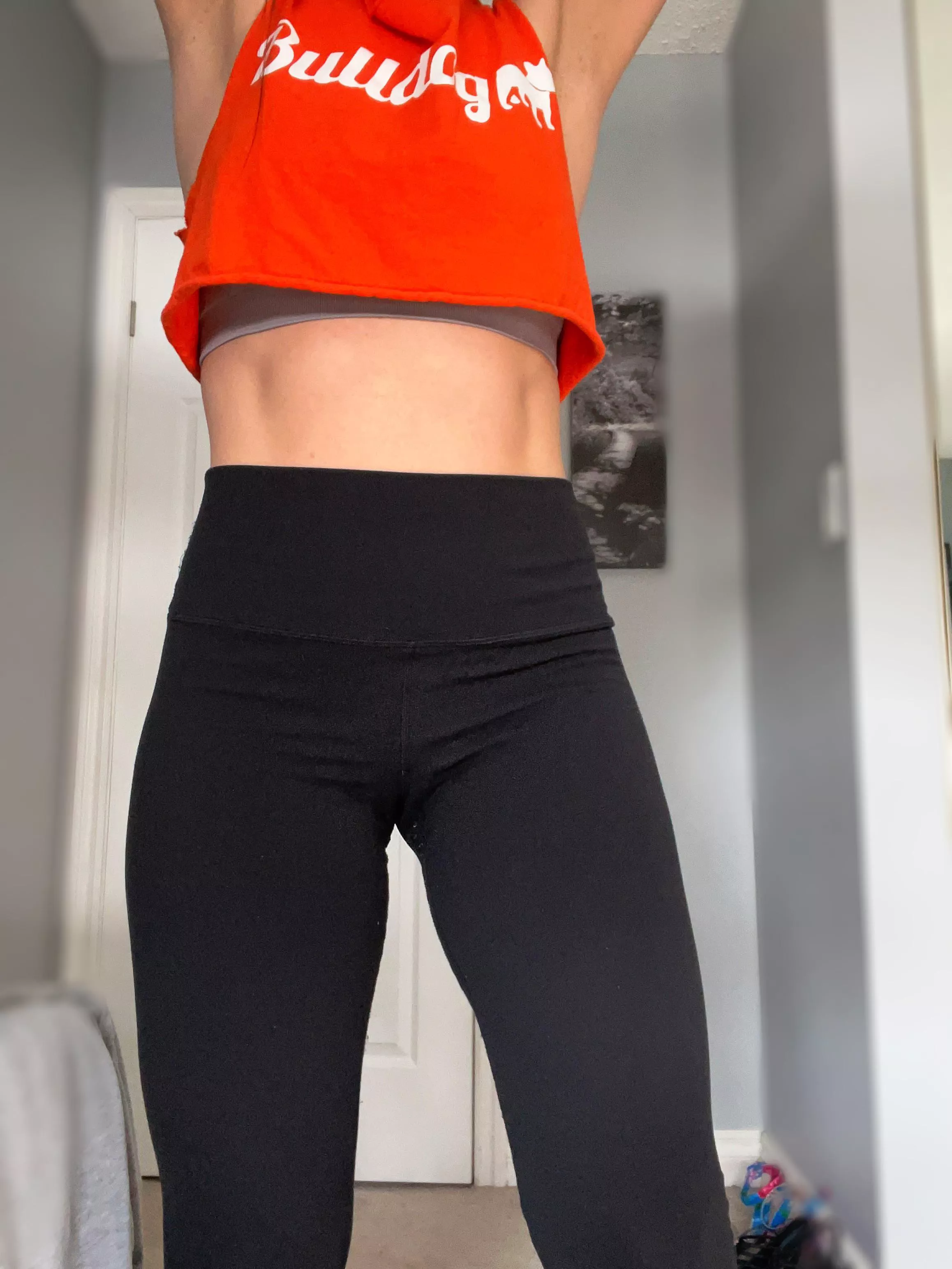 Hair up & it’s time to train legs 💦