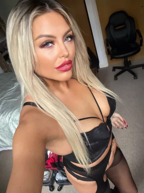 Have fun looking at these 💋