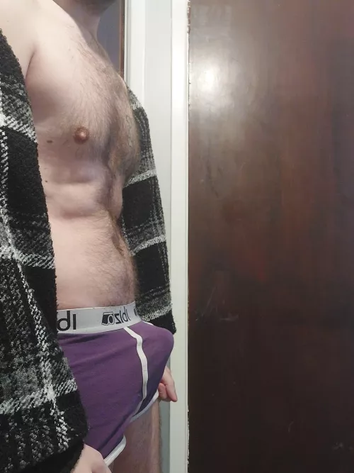 HE NEEDS AIR 🙈🙈