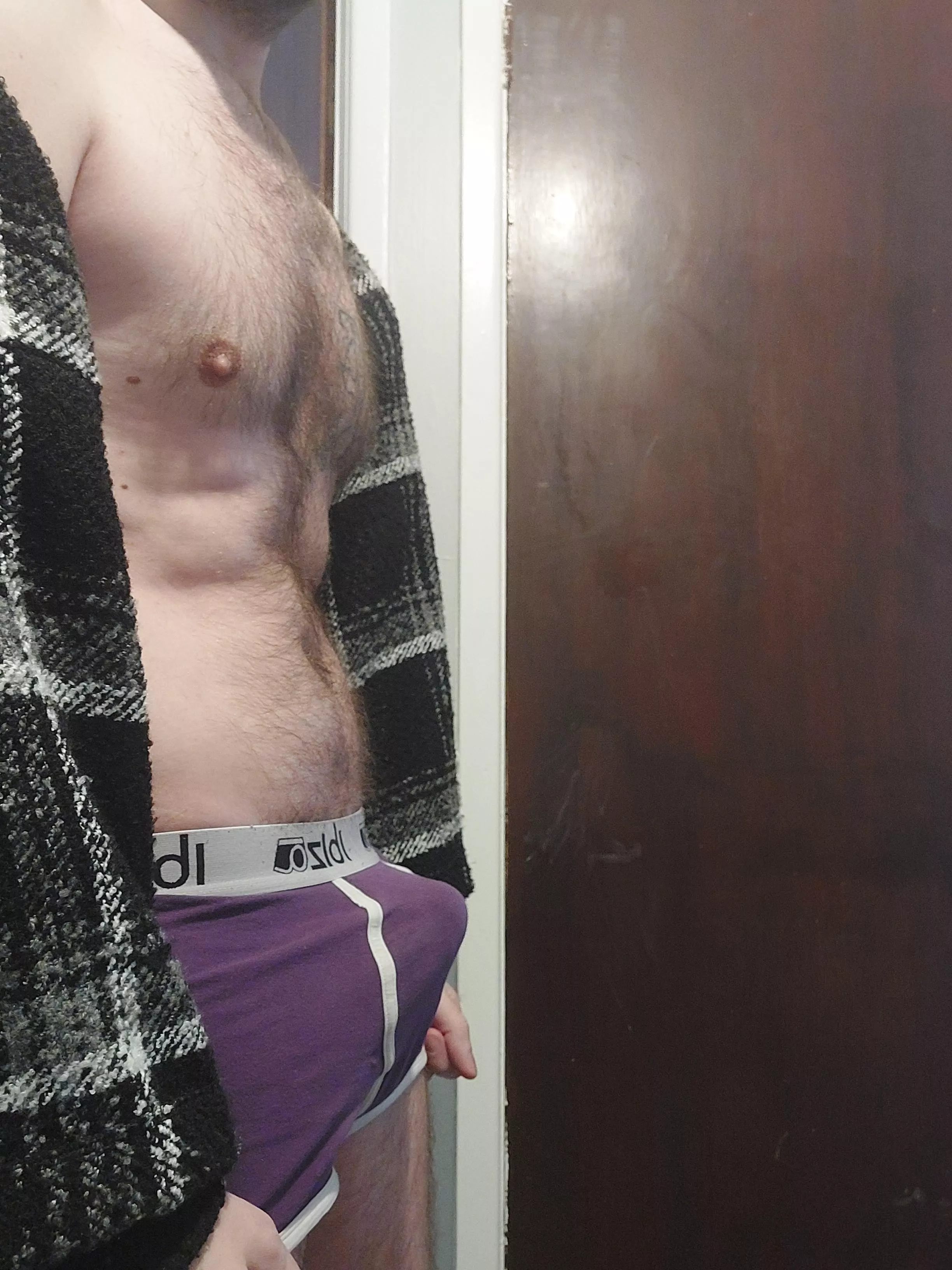 HE NEEDS AIR 🙈🙈