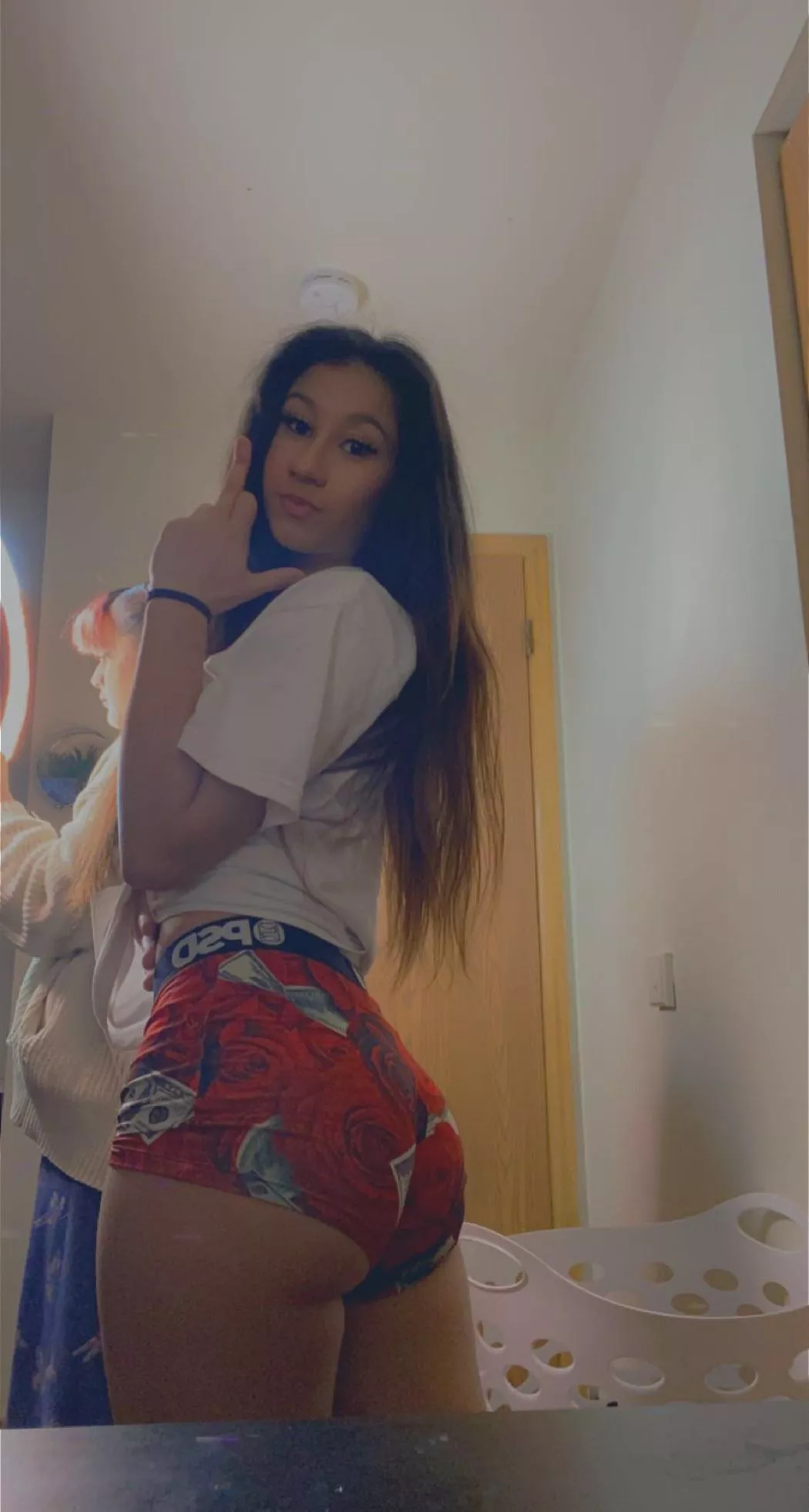 Heyy, selling some of my vids. Nothing professional level😂just homemade stuff. Buy vids, we can sext, or a ft call it dont matter frfr just seeing if anybody horny as me tonight😘😂. Thanks❤️ and I do verify