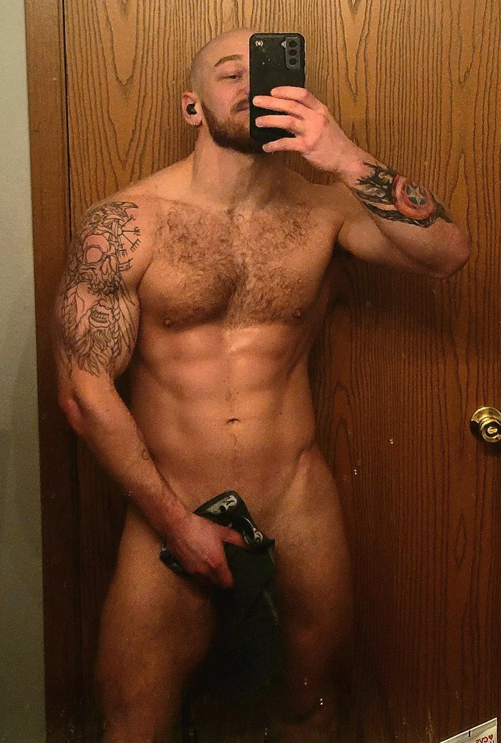 I get my tattoo finished this week, then it's onto my chest😏