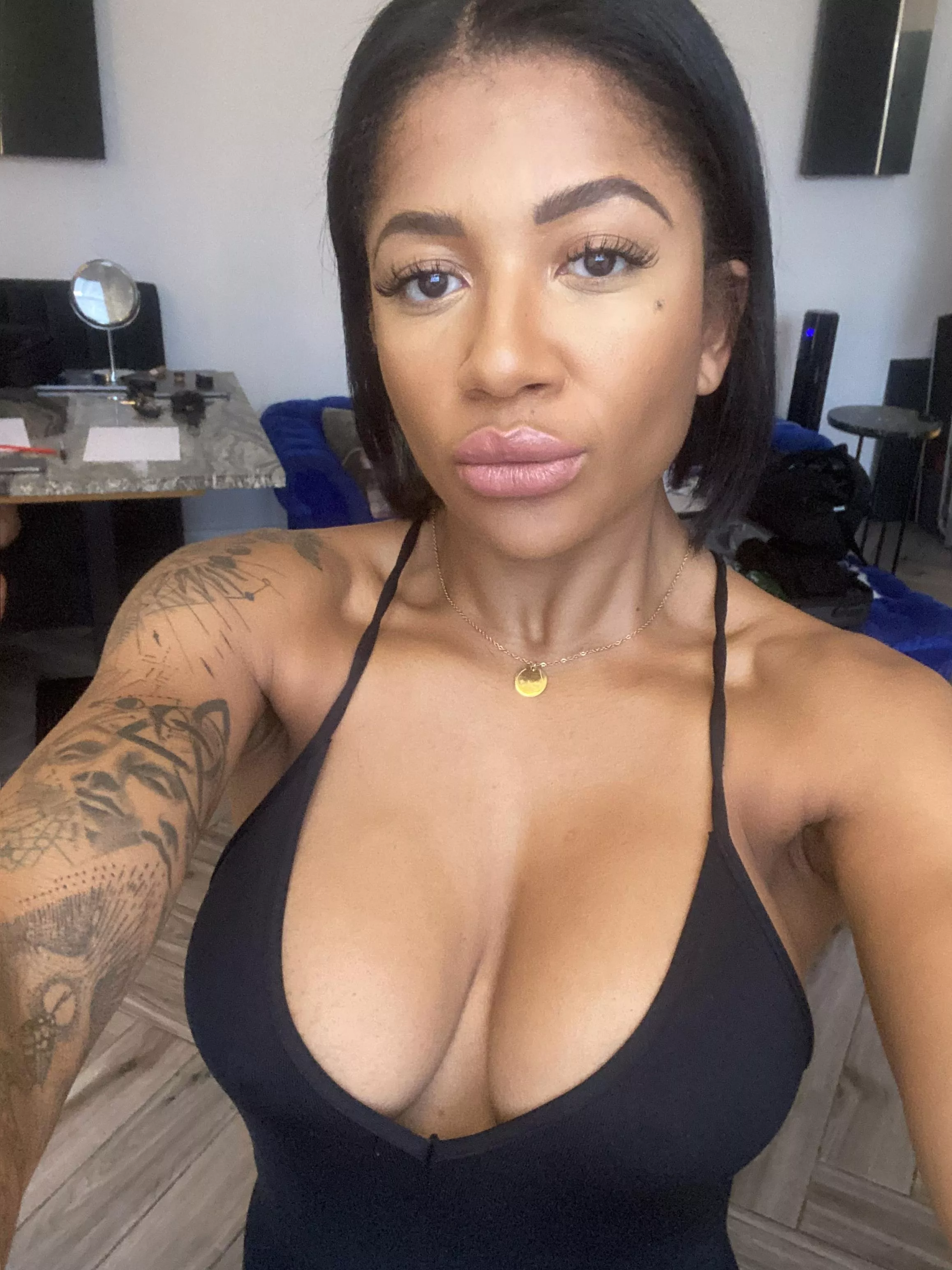 I like it when you watch me ?