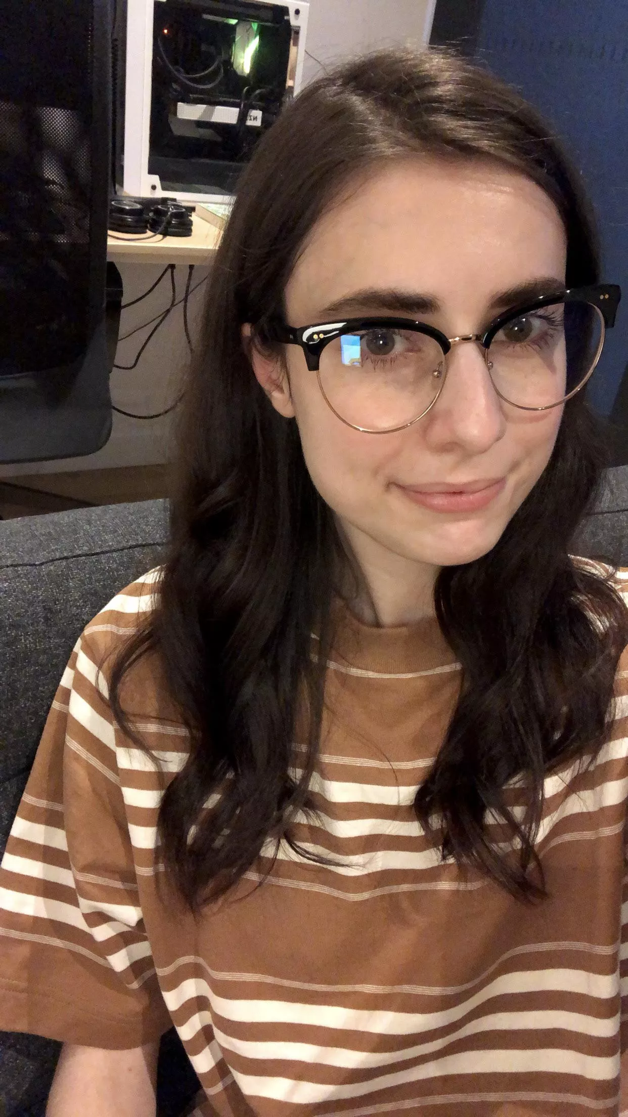 I look so young without my makeup & tattoos covered 😭