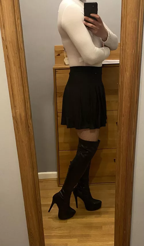 In love with this new outfit!!! 🙊