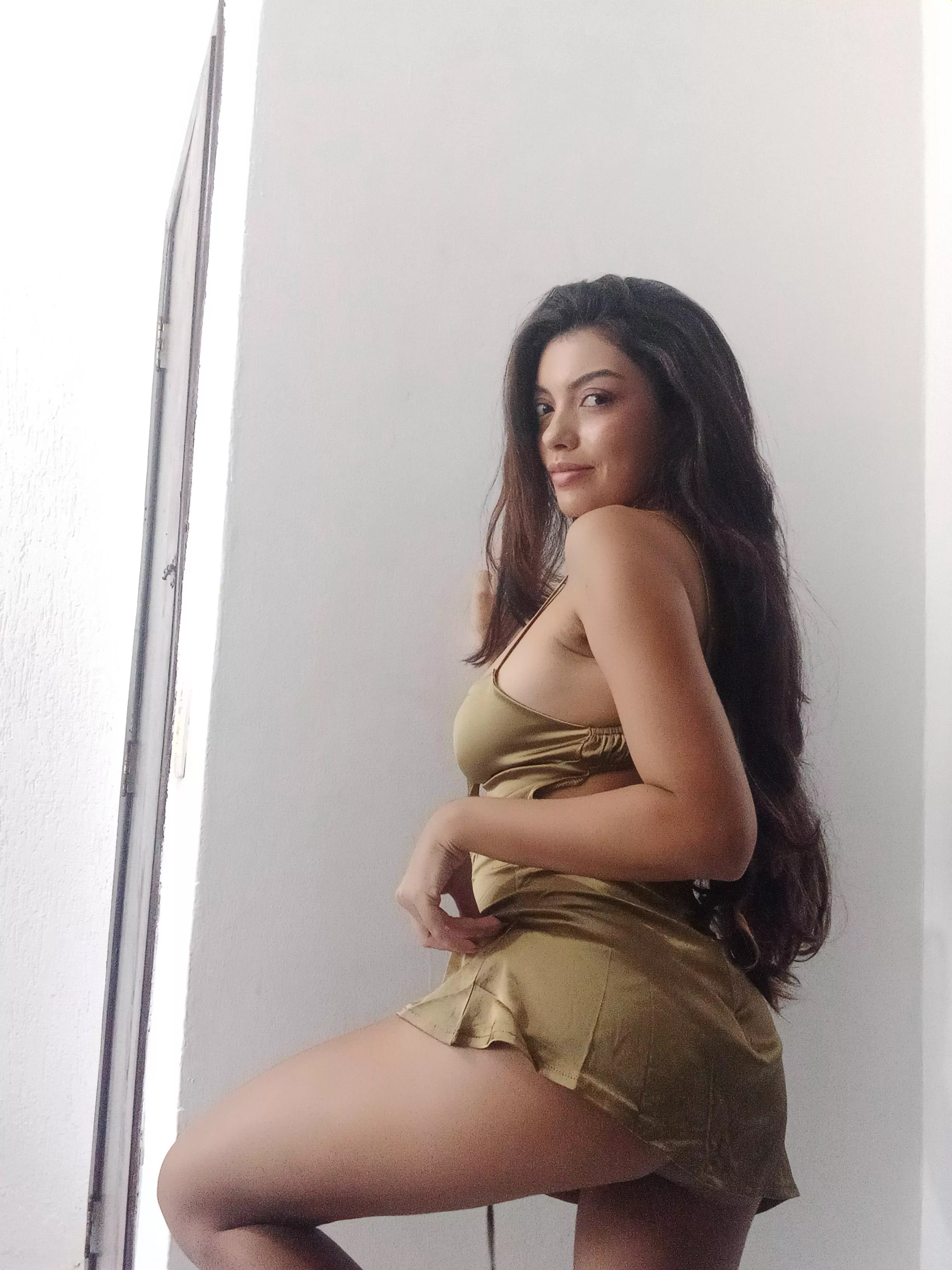 is the dress a yes or no