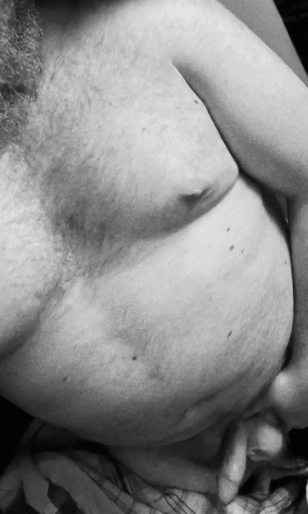 I’ve been so fucking horny lately! Need sexy friends to chat and cum with ;)