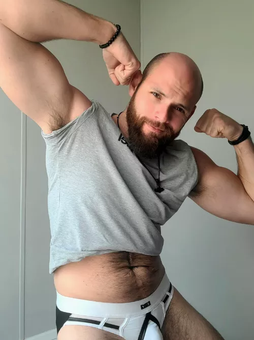 Just a flexing Daddy.[30]