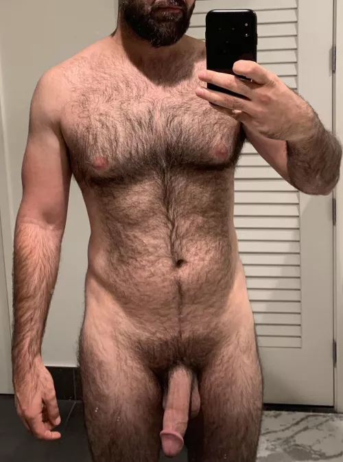 JUST ANOTHER EXHIBITIONIST REDDITOR THAT HAPPENS TO HAVE A HAIRY CHEST