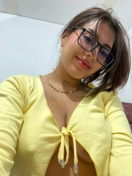 Loving this crop top