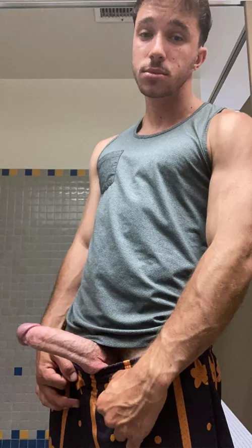 Meet me in the bathroom