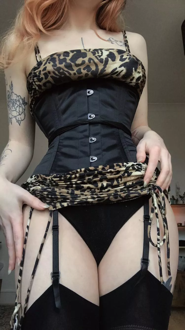 My first corset, it feels so good