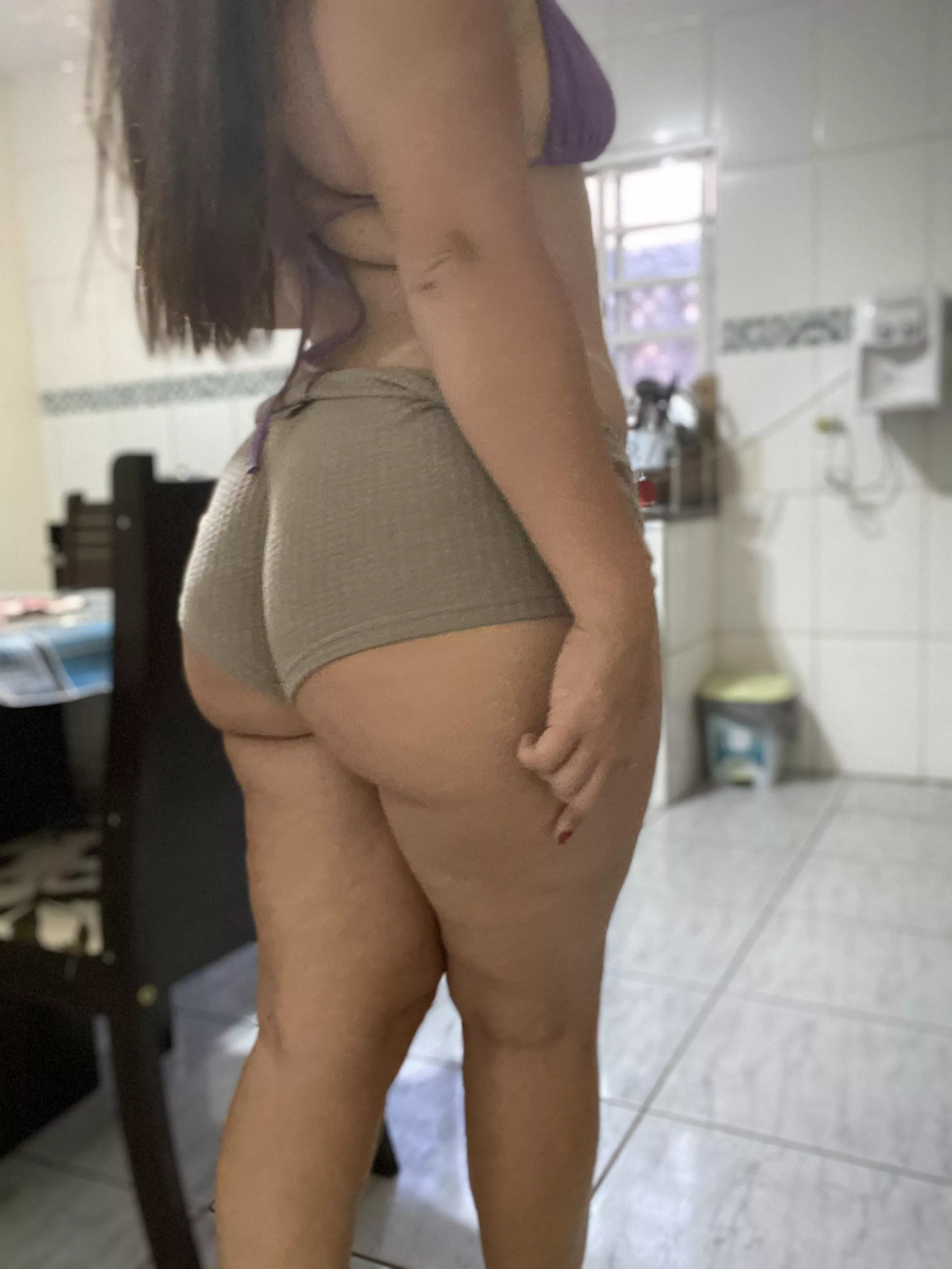 My natural ass, waiting for you!