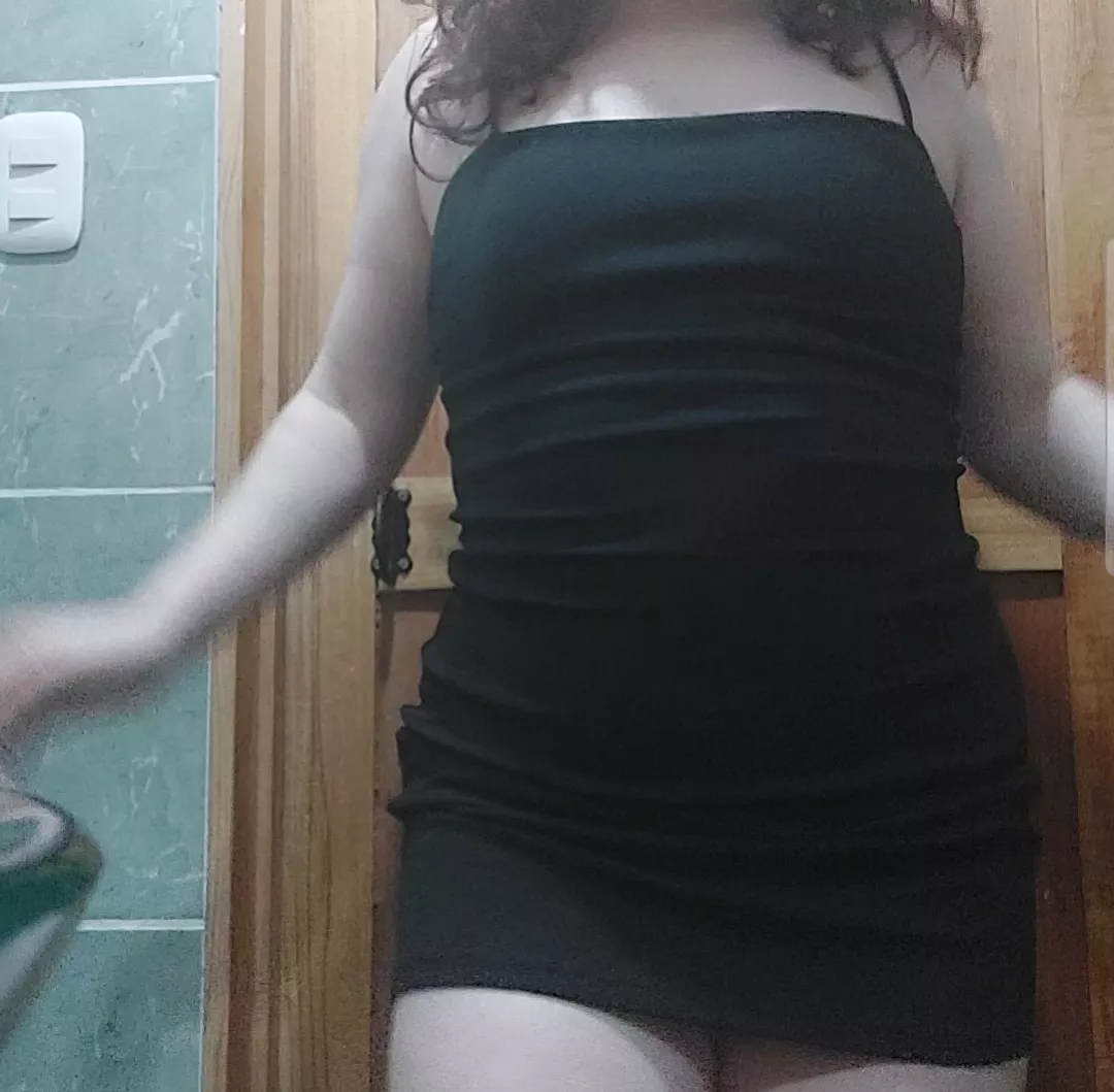 my pale latin body is waiting to be used