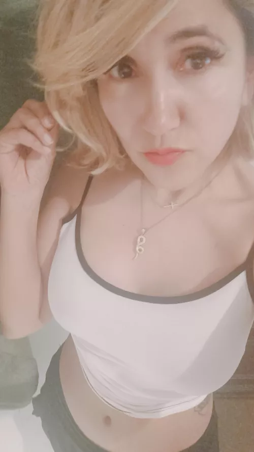 No bra day is everyday 🙋🏼‍♀️