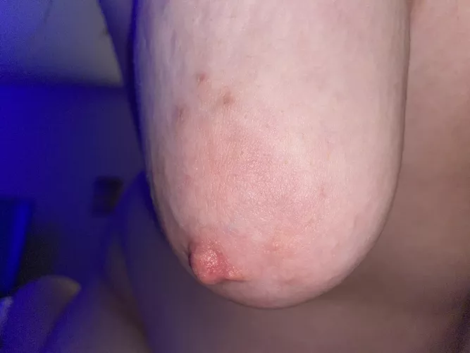 Saggy and right in your face!