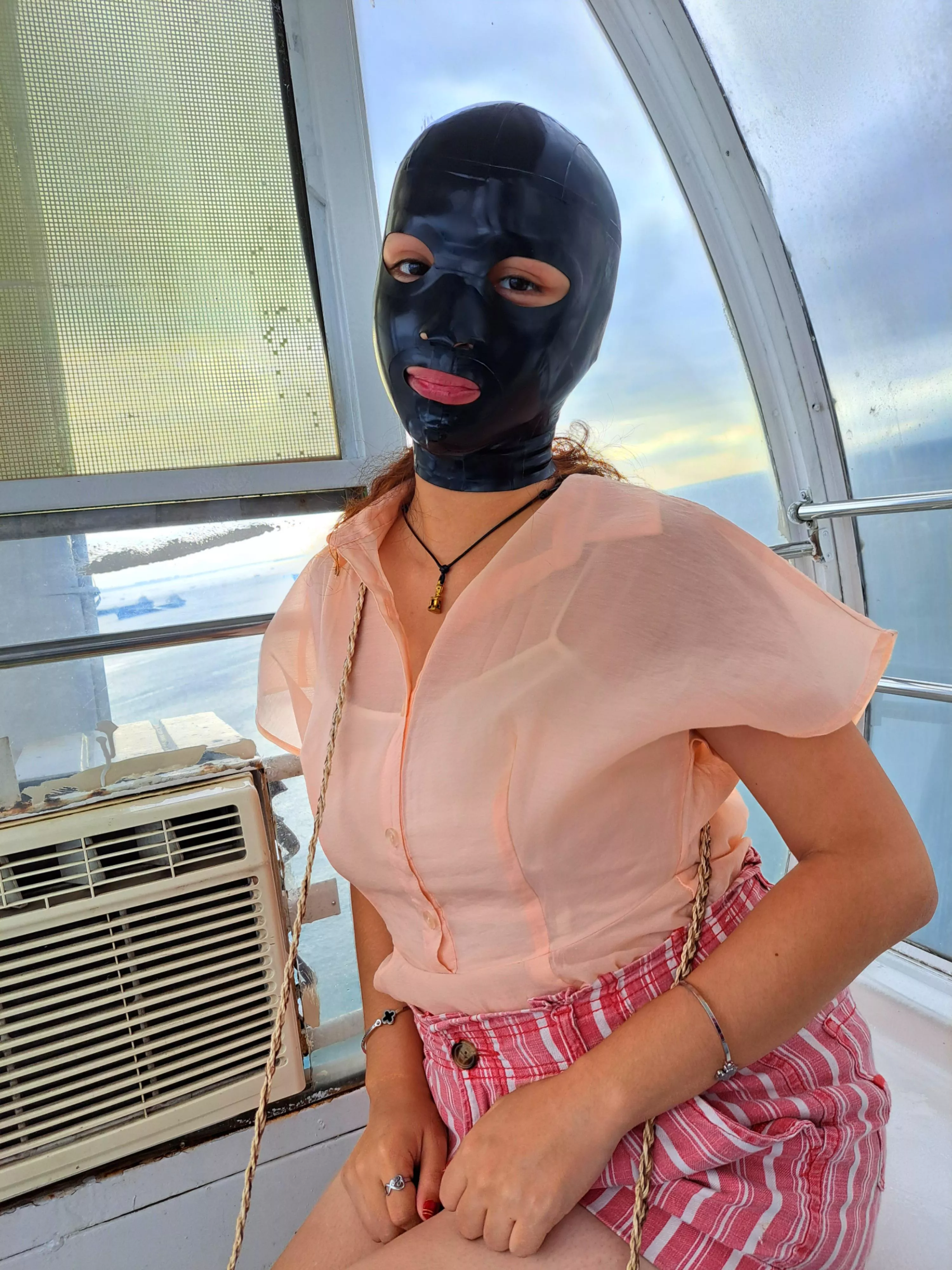 Saying Hi from my other account 🖤