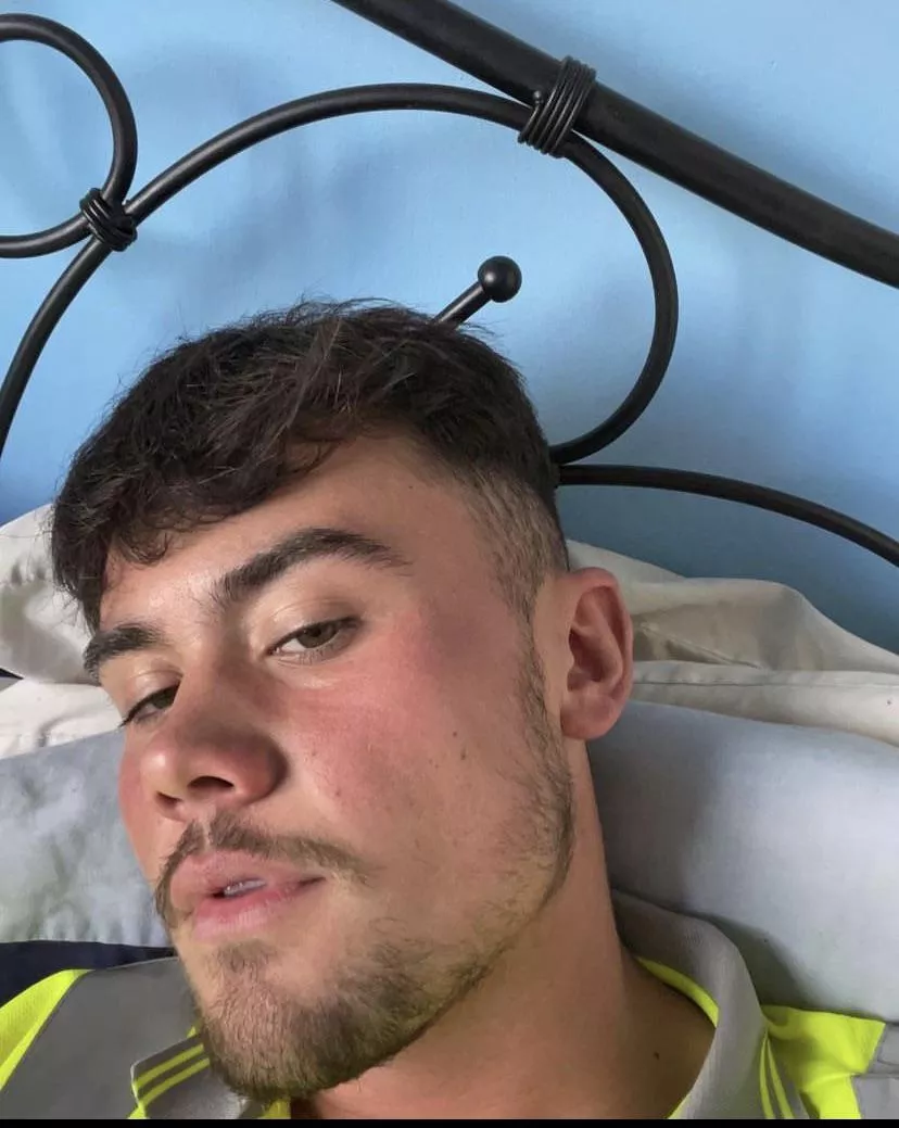 Sc: joe.Robinson10 who wants to cream on my face