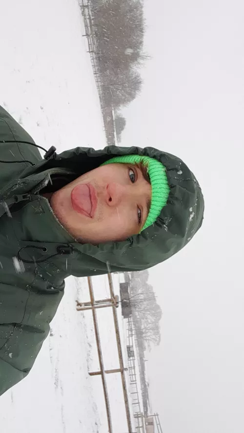 Too the person using my pics too catfish, get a life, I know your here 😘