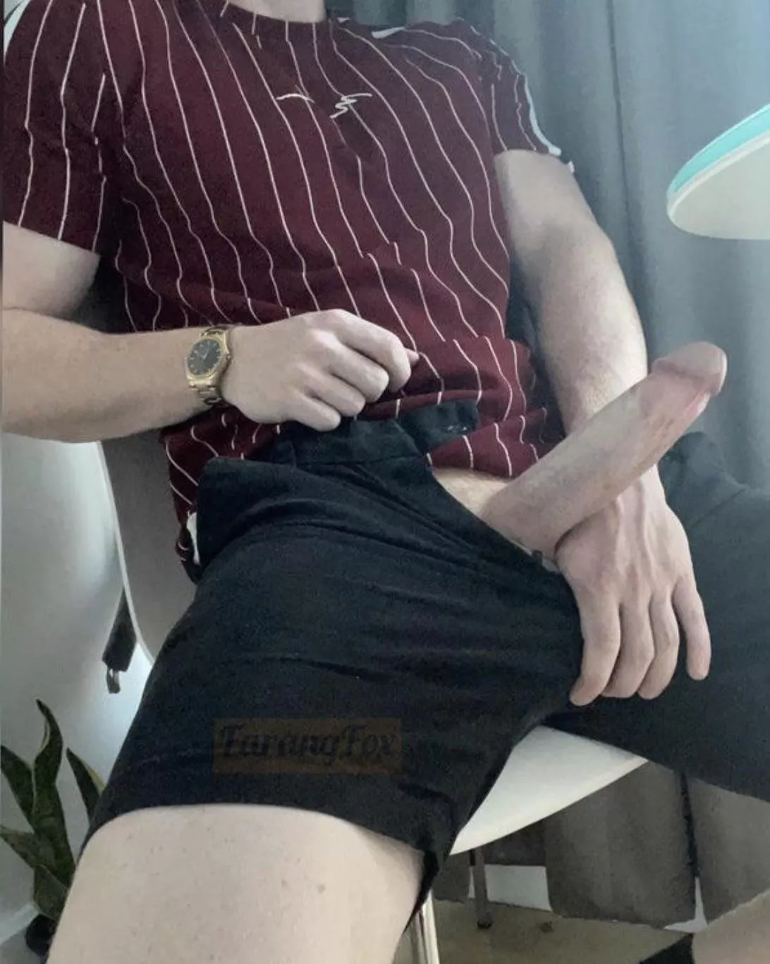 Waiting for you to knock on the door (24)