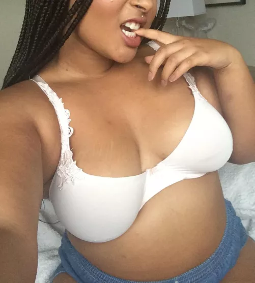 (19) Oops did I make you stop scrolling? Leave a like if you did 🥰