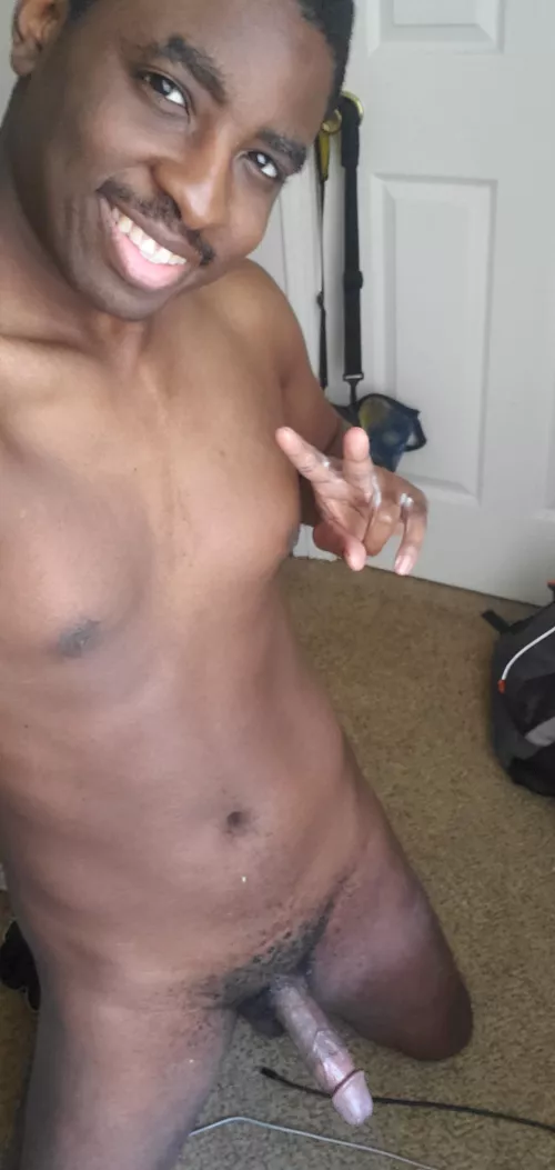 (24) Looking for friends and chatting, hmu @MagicMonty246 👑