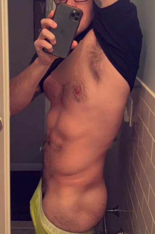 34(M) Leg day always makes me incredibly horny. Anyone care to help out?