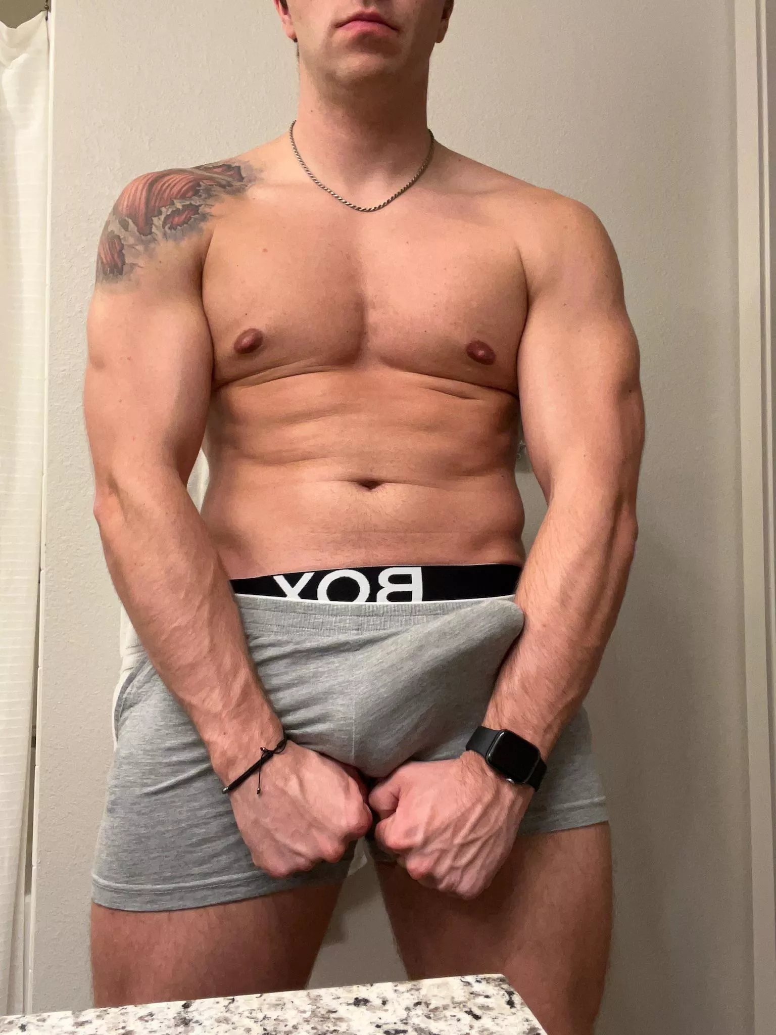 Any volunteers to stroke it for me 😩