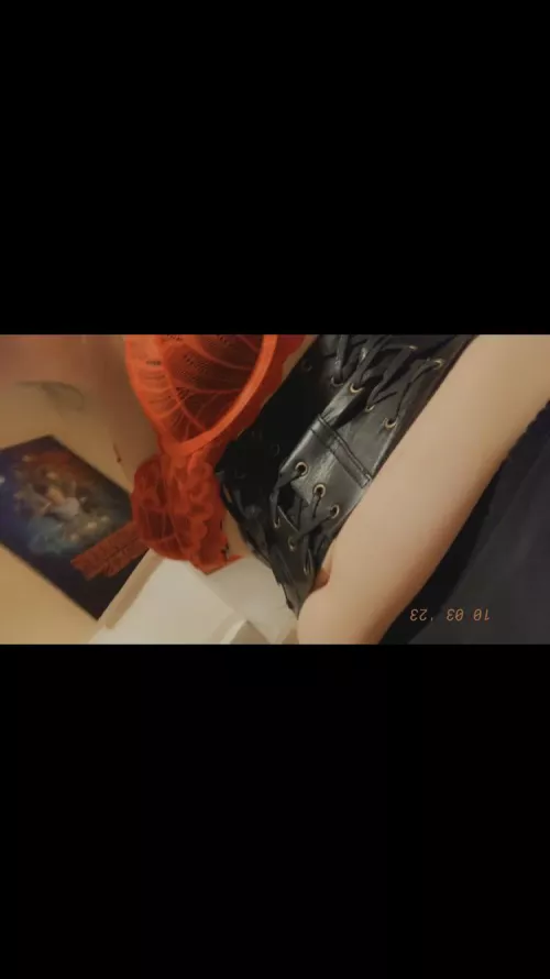 Cant wait till this corset doesn’t even wrap around my tummy~