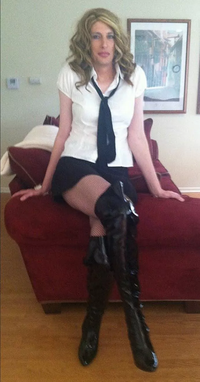 Class in session. Teacher or student?