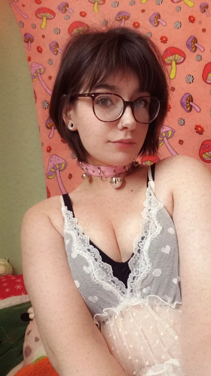 🌾come on adventures with me 🌅 I'm a fantasy lover 🧚‍♀️ Xbox gamer 🎮 Sci-Fi nerd, let's geek out 🤓