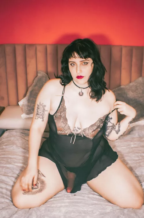 Come to bed with mommy...