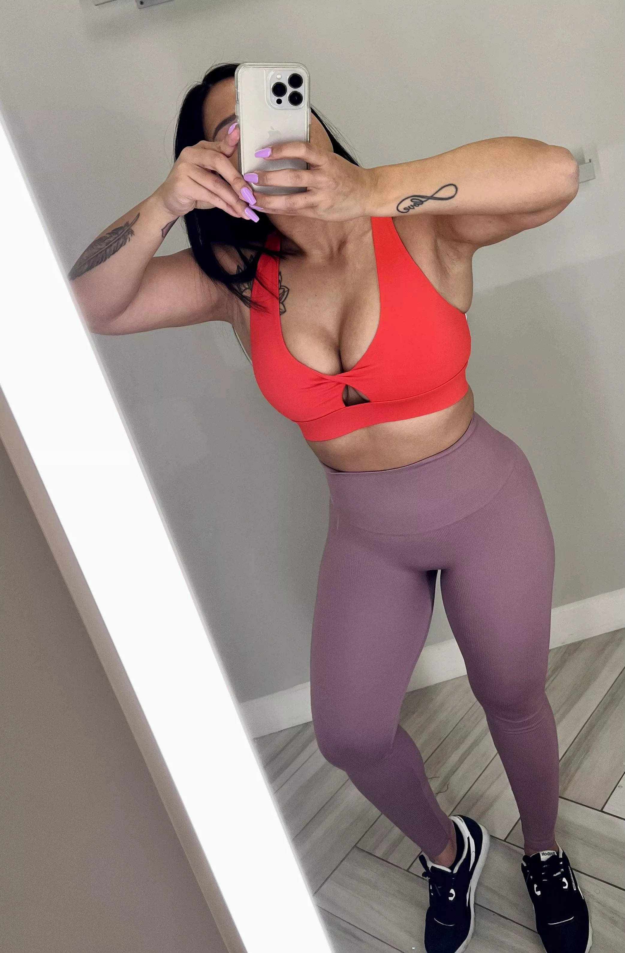 Dressing room selfies are the best