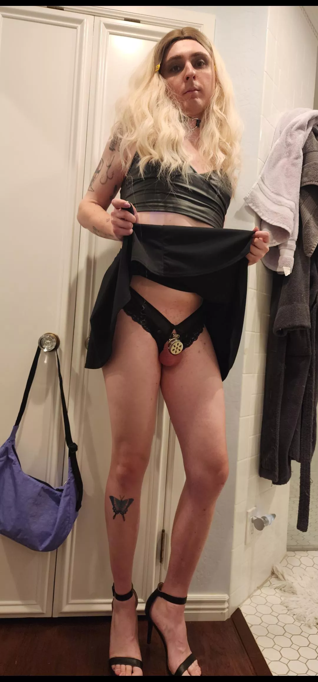 Good girls have secrets under their skirts 🤫