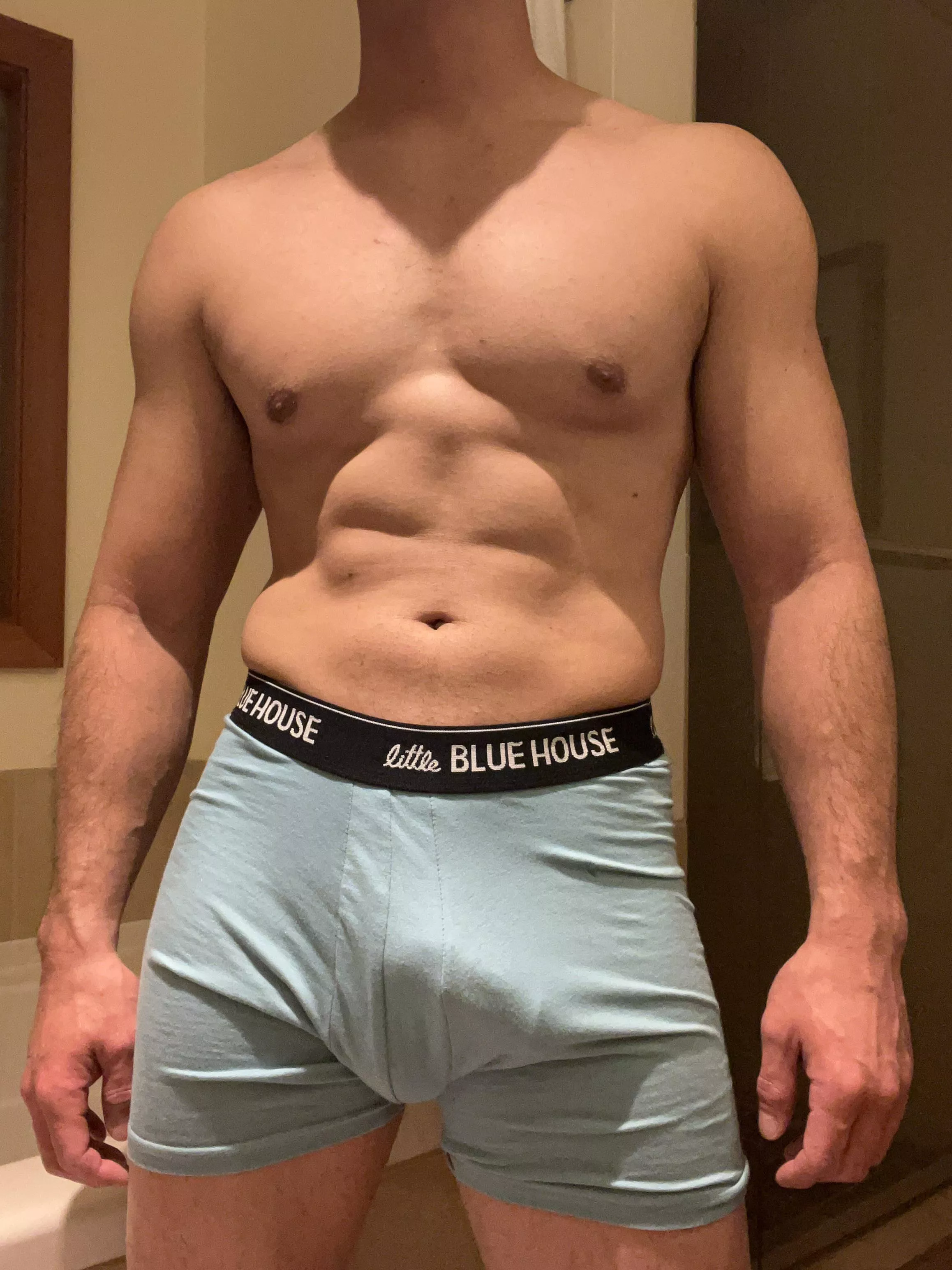 Happy Friday eve / chest day! (M)